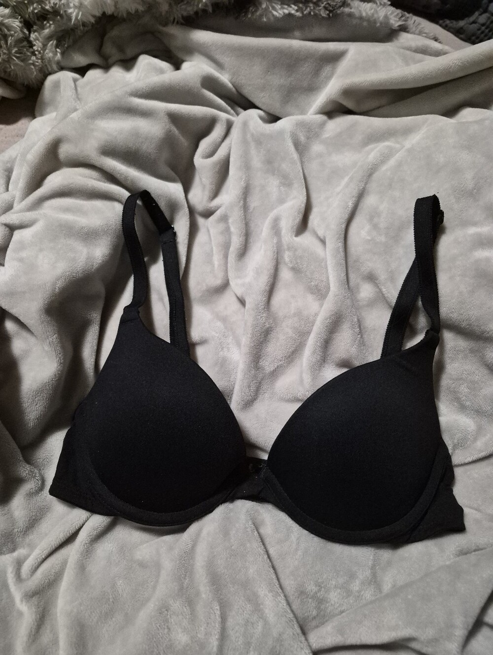 PINK Victoria's Secret Wear Everywhere Push Up Bra Black 30A